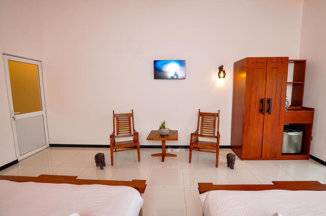 Sachinro Hotel Mirissa Exterior photo